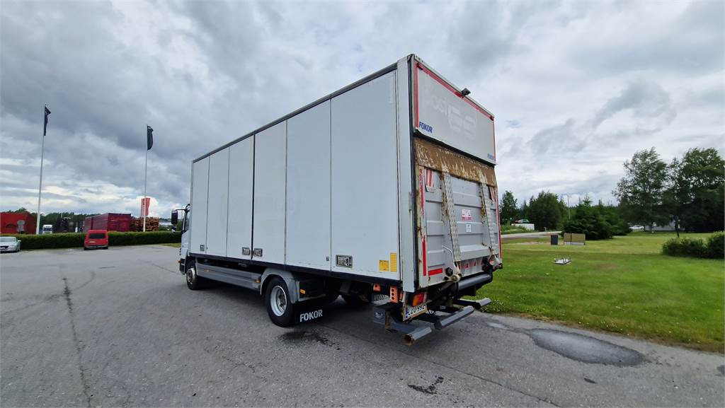 Mercedes-Benz ATEGO 1324L/48 - Box truck: picture 4 Mercedes-Benz ATEGO 1324L/48 - Box truck: picture 4