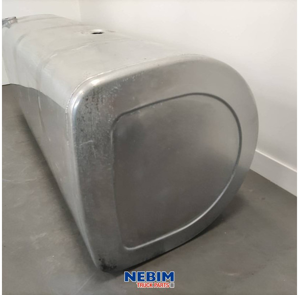 Volvo Volvo - 20503516 - Brandstoftank 730L afm. 180x70x71cm - Spare parts for Truck: picture 2 Volvo Volvo - 20503516 - Brandstoftank 730L afm. 180x70x71cm - Spare parts for Truck: picture 2