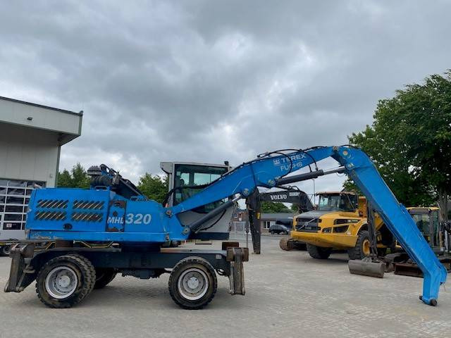 Fuchs MHL 320 (12005437) - Waste/ Industry handler: picture 5 Fuchs MHL 320 (12005437) - Waste/ Industry handler: picture 5