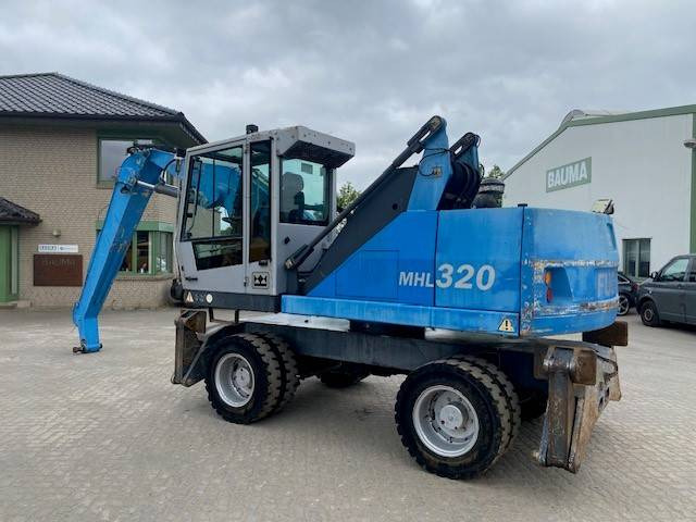 Fuchs MHL 320 (12005437) - Waste/ Industry handler: picture 2 Fuchs MHL 320 (12005437) - Waste/ Industry handler: picture 2