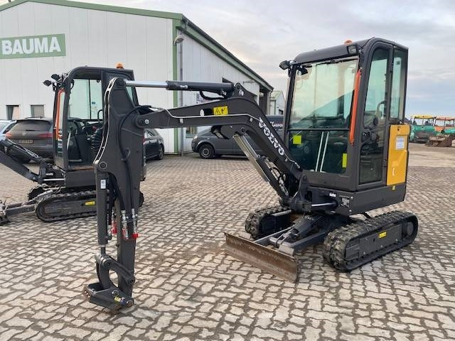 Volvo EC 20 E MIETE / RENTAL (12001812) - Mini excavator: picture 1 Volvo EC 20 E MIETE / RENTAL (12001812) - Mini excavator: picture 1