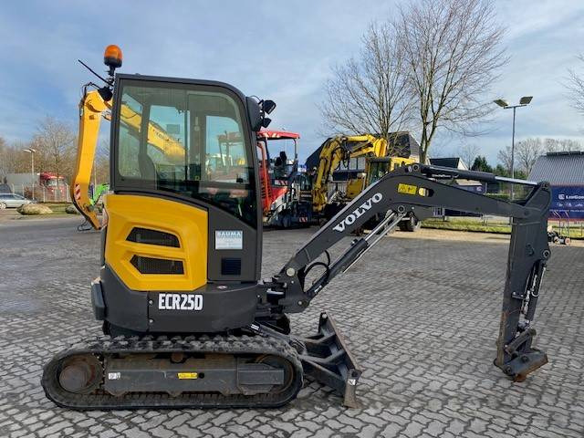 Volvo ECR 25 D MIETE / RENTAL (12001505) - Mini excavator: picture 5 Volvo ECR 25 D MIETE / RENTAL (12001505) - Mini excavator: picture 5