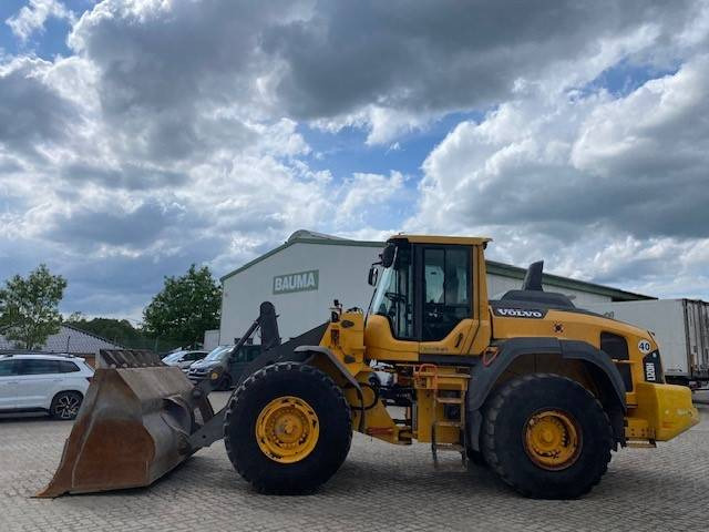 Volvo L 120 H MIETE / RENTAL (12001931) - Wheel loader: picture 1 Volvo L 120 H MIETE / RENTAL (12001931) - Wheel loader: picture 1