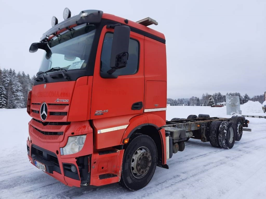 Mercedes-Benz Actros 2545 - Cab chassis truck: picture 1 Mercedes-Benz Actros 2545 - Cab chassis truck: picture 1