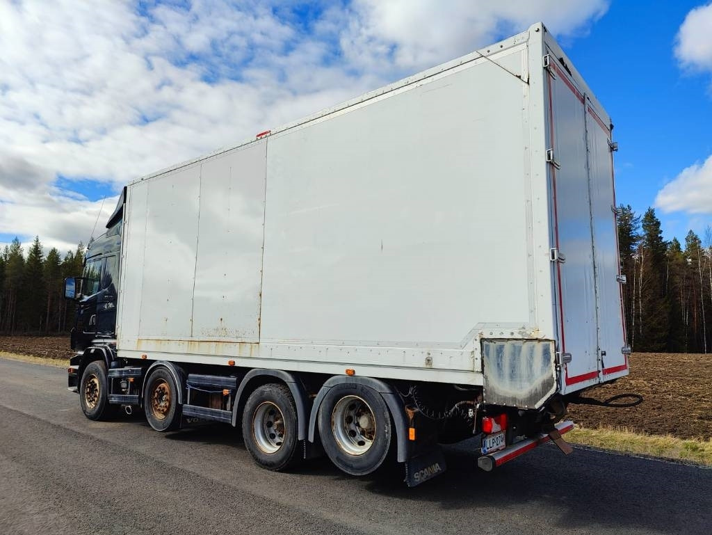 Scania R 500 8x2 4700 - Box truck: picture 3 Scania R 500 8x2 4700 - Box truck: picture 3