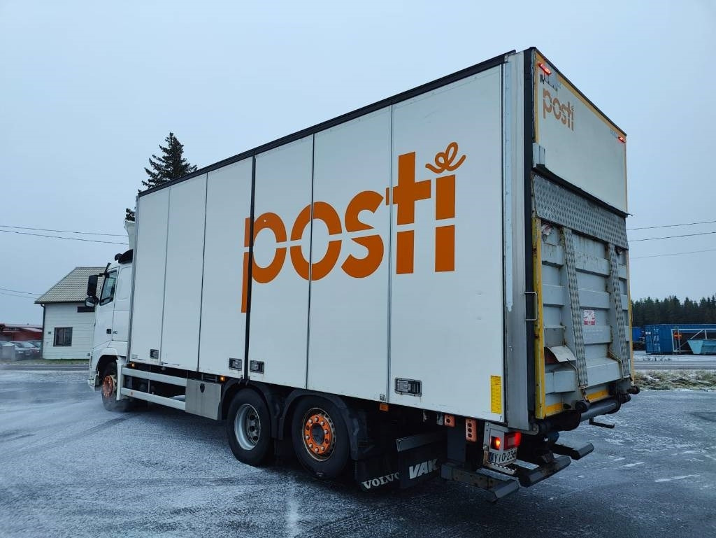 Volvo FH 13 - Box truck: picture 3 Volvo FH 13 - Box truck: picture 3