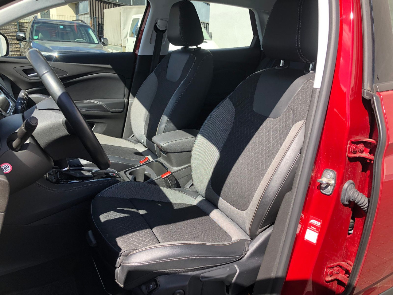 SUV Opel Grandland (X) 1.5 D Automatik Business Edition: picture 10