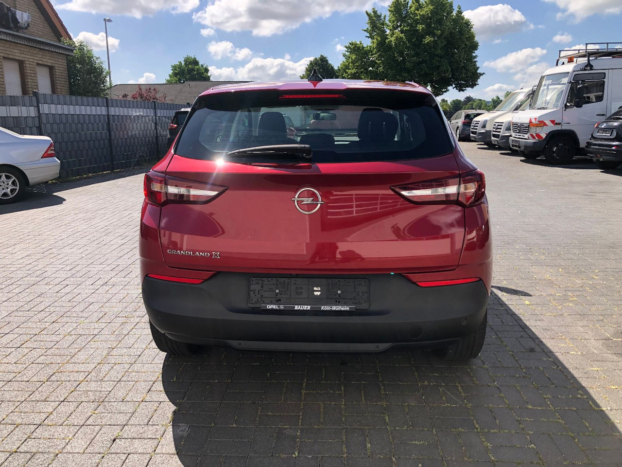 SUV Opel Grandland (X) 1.5 D Automatik Business Edition: picture 6