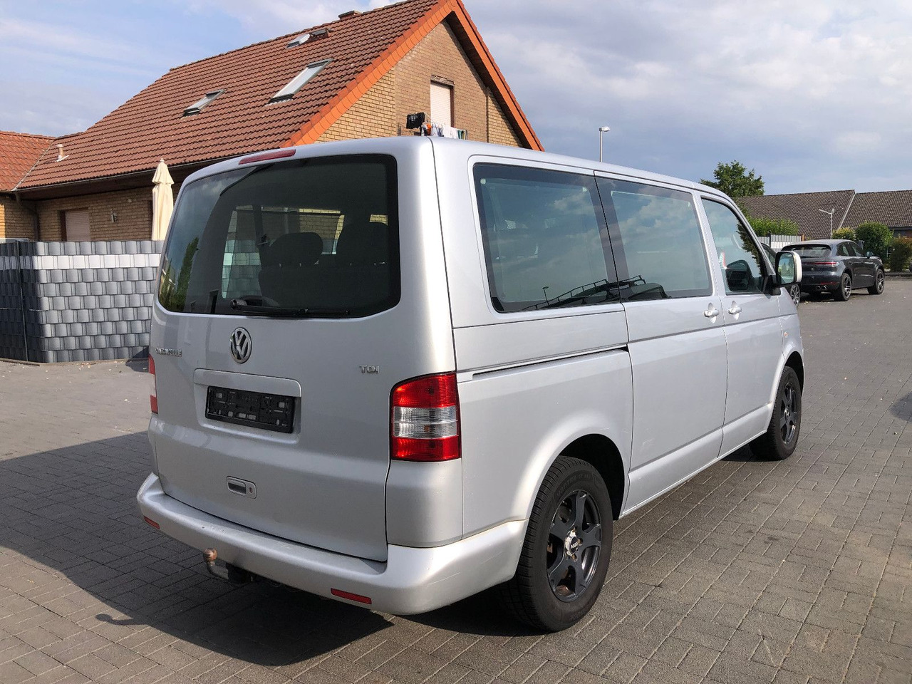 Volkswagen T5 1.9 TDi Caravelle, Comfortline 9-Sitzer - Passenger van: picture 2 Volkswagen T5 1.9 TDi Caravelle, Comfortline 9-Sitzer - Passenger van: picture 2