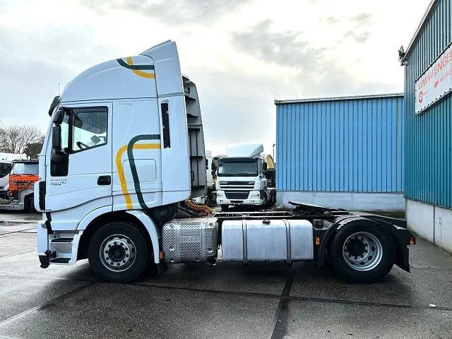 Iveco Stralis 440.42 /TP HIGH-WAY (EURO 6 / AUTOMATIC GEARBOX / 2x TANK / FRIDGE / AIRCONDITIONING / ETC.) - Tractor unit: picture 5 Iveco Stralis 440.42 /TP HIGH-WAY (EURO 6 / AUTOMATIC GEARBOX / 2x TANK / FRIDGE / AIRCONDITIONING / ETC.) - Tractor unit: picture 5