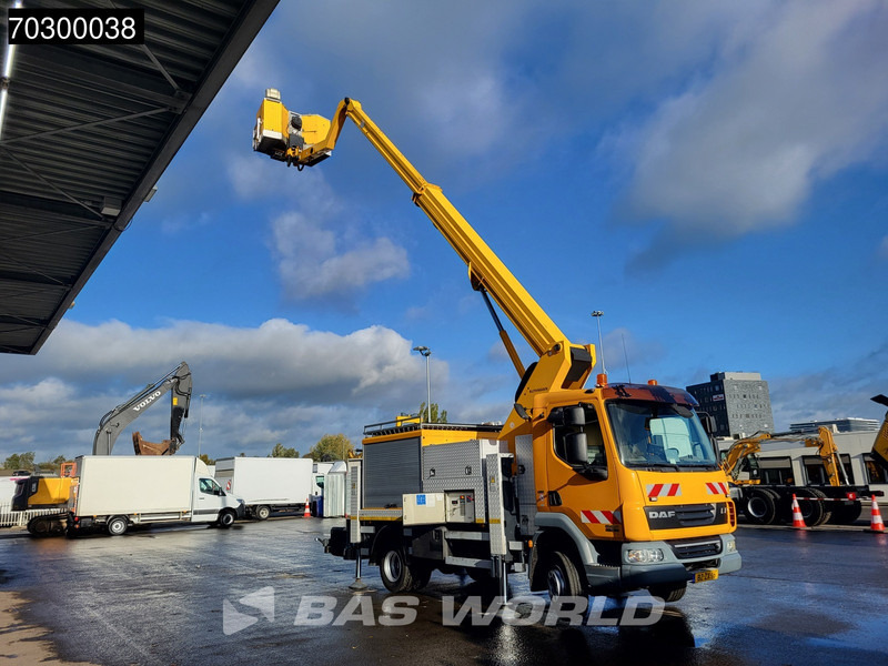 DAF LF45.180 LF 4X2 NL-Truck Ruthmann 18mtr Telescopic Arm Automatic Euro 6 - Crane truck: picture 3 DAF LF45.180 LF 4X2 NL-Truck Ruthmann 18mtr Telescopic Arm Automatic Euro 6 - Crane truck: picture 3