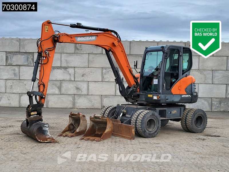 Doosan DX57 W-5 A/C - 3 Buckets - Wheel excavator: picture 1 Doosan DX57 W-5 A/C - 3 Buckets - Wheel excavator: picture 1