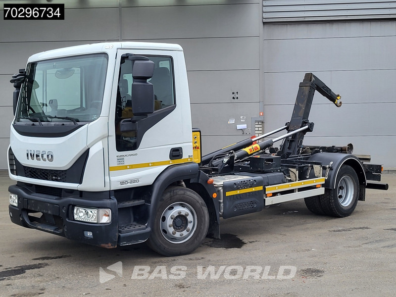Iveco Eurocargo 120-220 4X2 12tonner HYVA 06-37-S Hooklift Manual ACC Euro 6 - Hook lift truck: picture 3 Iveco Eurocargo 120-220 4X2 12tonner HYVA 06-37-S Hooklift Manual ACC Euro 6 - Hook lift truck: picture 3