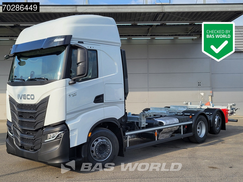 Iveco S-Way 500 6X2 NEW BDF! Lift+Steering Axle ACC Standklima Euro 6 - Container transporter/ Swap body truck: picture 1 Iveco S-Way 500 6X2 NEW BDF! Lift+Steering Axle ACC Standklima Euro 6 - Container transporter/ Swap body truck: picture 1