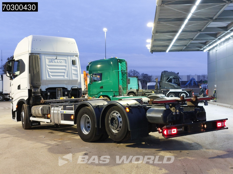Iveco S-Way 510 6X2 Retarder Full Air Lift Axle BDF Euro 6 - Container transporter/ Swap body truck: picture 2 Iveco S-Way 510 6X2 Retarder Full Air Lift Axle BDF Euro 6 - Container transporter/ Swap body truck: picture 2