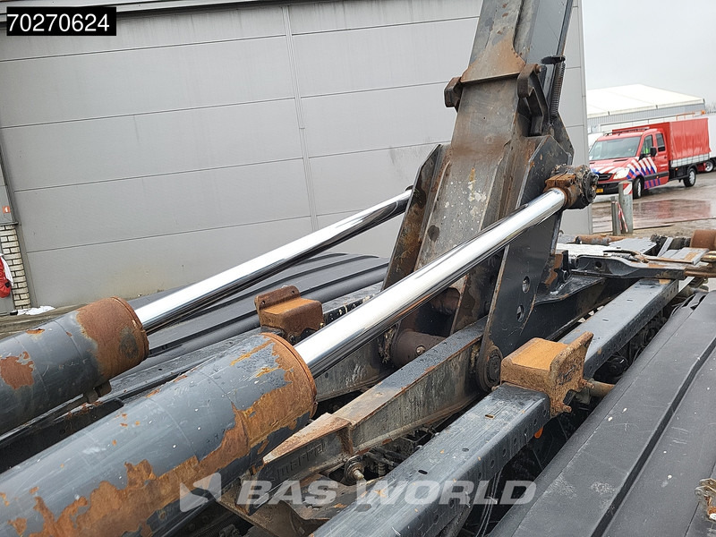 Hook lift truck Iveco Stralis 460 6X2 20tons Marrel hooklift Lift Axle ACC Euro 6: picture 9