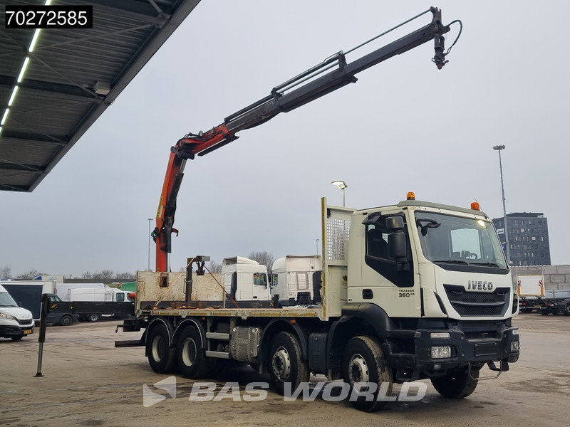 Iveco Trakker 360 8X4 Palfinger PK20001 Kran Retarder Big-Axle Steelsuspension Euro 6 - Dropside/ Flatbed truck, Crane truck: picture 3 Iveco Trakker 360 8X4 Palfinger PK20001 Kran Retarder Big-Axle Steelsuspension Euro 6 - Dropside/ Flatbed truck, Crane truck: picture 3