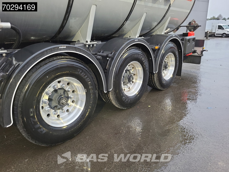 New Tank semi-trailer Kässbohrer STS 3 axles New! 32.000L Bitumen: picture 19