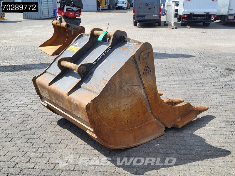 Crawler excavator Komatsu PC290 LC-11E0 ROTOTILT - 2 BUCKETS: picture 16