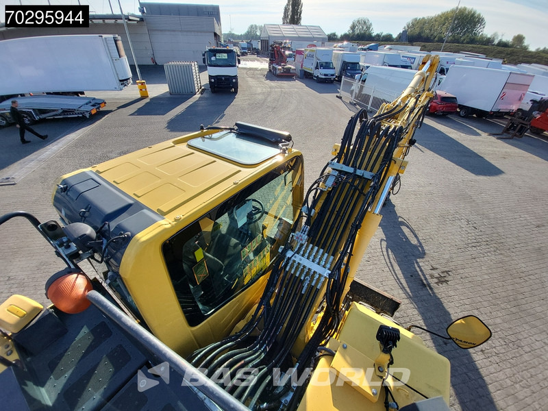 Wheel excavator Komatsu PW180 -11: picture 8