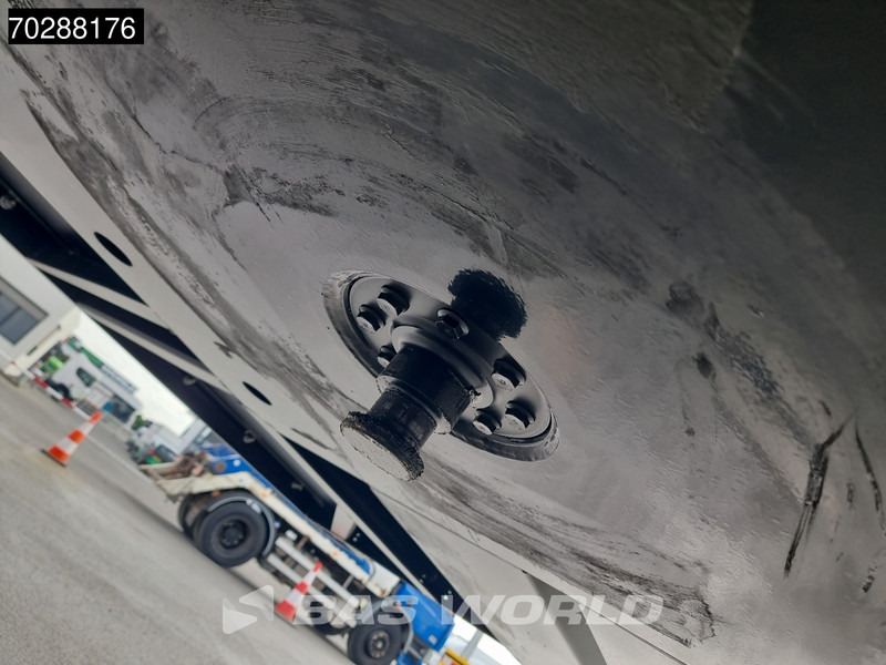 New Closed box semi-trailer Krone SD: picture 20