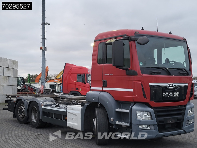 MAN TGS 26.320 TGS 6X2 ADR BDF Lift + Steering Axle Euro 6 - Container transporter/ Swap body truck: picture 3 MAN TGS 26.320 TGS 6X2 ADR BDF Lift + Steering Axle Euro 6 - Container transporter/ Swap body truck: picture 3