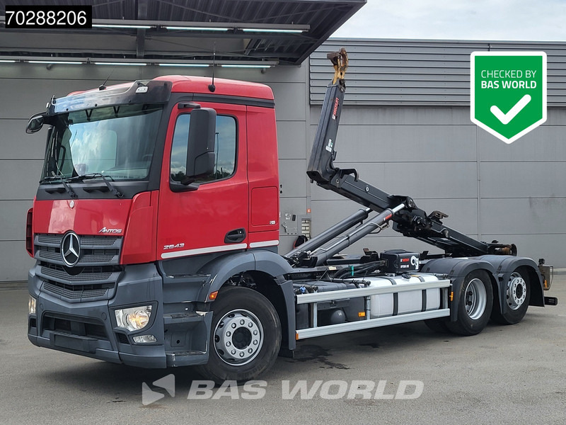 Mercedes-Benz Antos 2643 6X2 20tons HIAB 0PT20S59 Retarder Lift Axle Automatic ACC Euro 6 - Hook lift truck: picture 1 Mercedes-Benz Antos 2643 6X2 20tons HIAB 0PT20S59 Retarder Lift Axle Automatic ACC Euro 6 - Hook lift truck: picture 1