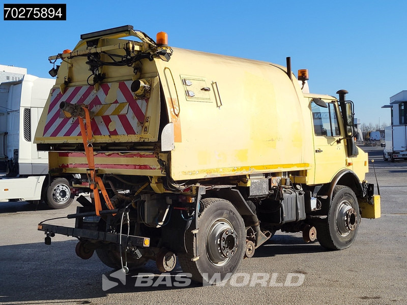 Mercedes-Benz Unimog 1650 4X4 Assaloni Vaccuum truck 4x4 Railway Manual Euro 2 - Vacuum truck: picture 5 Mercedes-Benz Unimog 1650 4X4 Assaloni Vaccuum truck 4x4 Railway Manual Euro 2 - Vacuum truck: picture 5