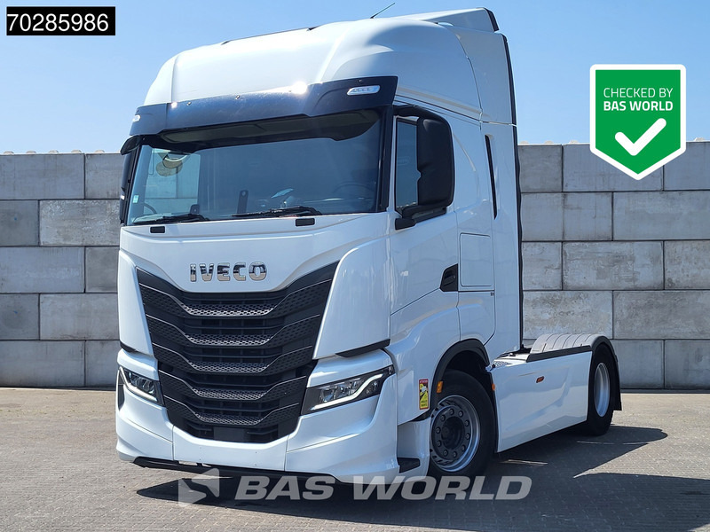 Iveco S-Way 490 4X2 Retarder Standklima 2xTanks Navi ACC LED Euro 6 - Tractor unit: picture 1 Iveco S-Way 490 4X2 Retarder Standklima 2xTanks Navi ACC LED Euro 6 - Tractor unit: picture 1