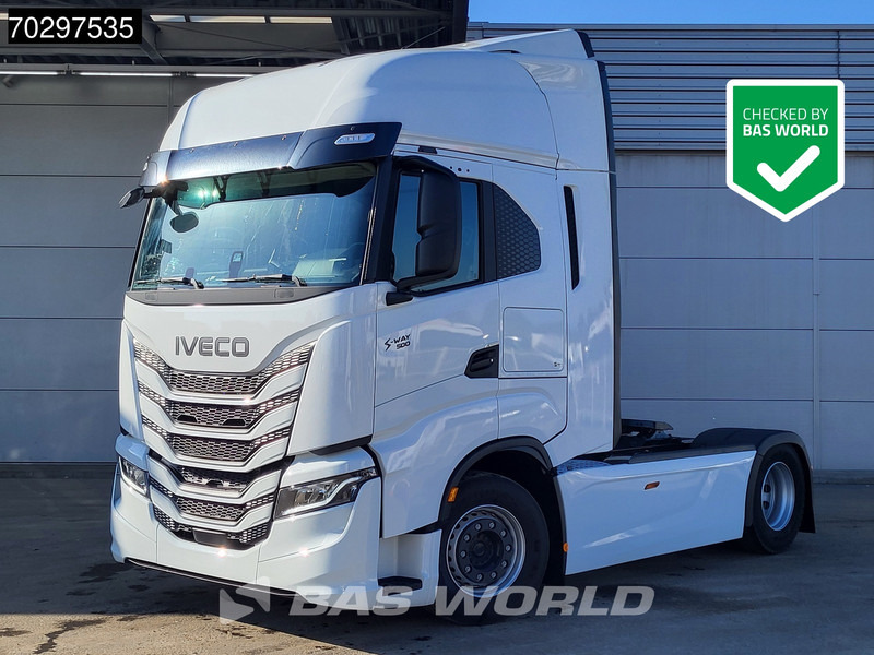 Iveco S-Way 500 4X2 NEW! 2xTanks Standklima ACC LED Euro 6 - Tractor unit: picture 1 Iveco S-Way 500 4X2 NEW! 2xTanks Standklima ACC LED Euro 6 - Tractor unit: picture 1