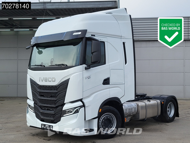 Iveco S-Way 500 4X2 NEW MY24! 2x Tanks Standklima ACC LED Euro 6 - Tractor unit: picture 1 Iveco S-Way 500 4X2 NEW MY24! 2x Tanks Standklima ACC LED Euro 6 - Tractor unit: picture 1