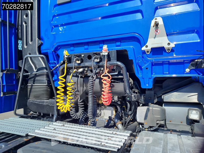 Tractor unit MAN TGX 18.460 4X2 XLX Mega Retarder 2x Tanks Standklima: picture 11