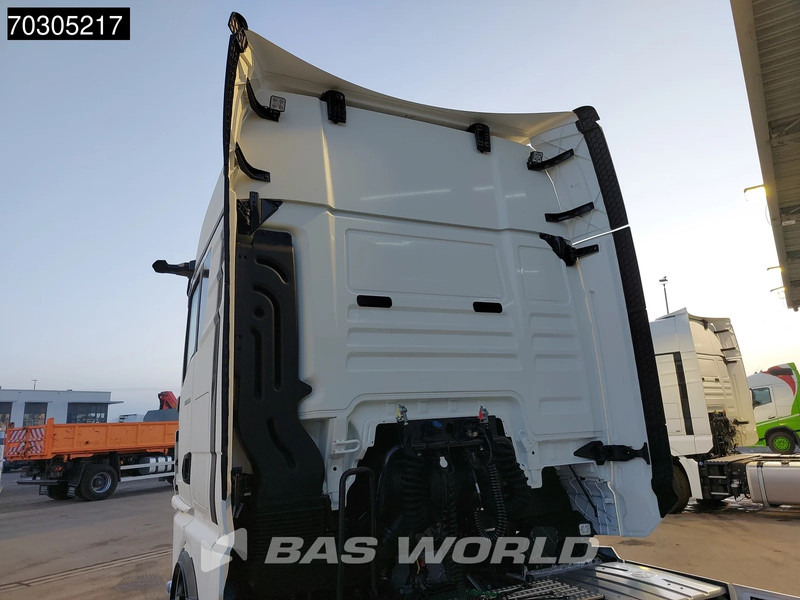 MAN TGX 18.520 4X2 NEW! GX Retarder 2x Tanks Alcoa Standklima MirrorCam Navi LED - Tractor unit: picture 5 MAN TGX 18.520 4X2 NEW! GX Retarder 2x Tanks Alcoa Standklima MirrorCam Navi LED - Tractor unit: picture 5