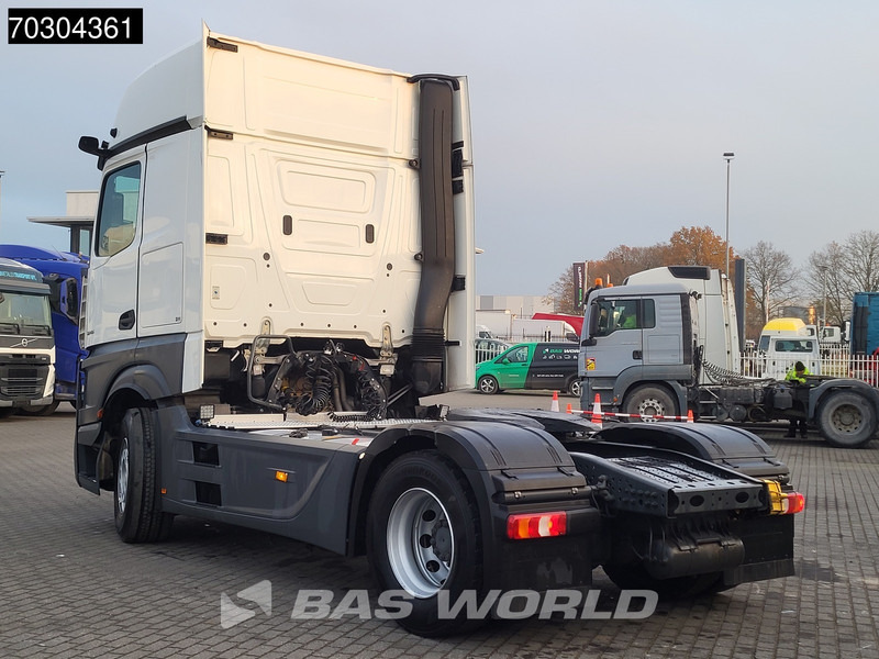 Mercedes-Benz Actros 1845 4X2 GigaSpace Retarder MirrorCam Navi Euro 6 - Tractor unit: picture 2 Mercedes-Benz Actros 1845 4X2 GigaSpace Retarder MirrorCam Navi Euro 6 - Tractor unit: picture 2