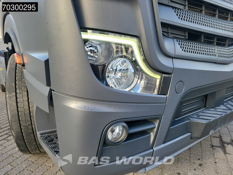 Tractor unit Mercedes-Benz Actros 1845 4X2 GigaSpace Retarder MirrorCam Navi Euro 6: picture 15
