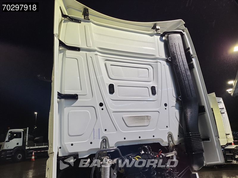 Mercedes-Benz Actros 1845 4X2 StreamSpace 2xTanks Standklima Navi Euro 6 - Tractor unit: picture 5 Mercedes-Benz Actros 1845 4X2 StreamSpace 2xTanks Standklima Navi Euro 6 - Tractor unit: picture 5