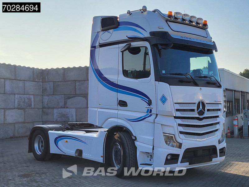 Mercedes-Benz Actros 1945 4X2 GigaSpace 2x Tanks Full-Air Navi MirrorCam ACC - Tractor unit: picture 3 Mercedes-Benz Actros 1945 4X2 GigaSpace 2x Tanks Full-Air Navi MirrorCam ACC - Tractor unit: picture 3