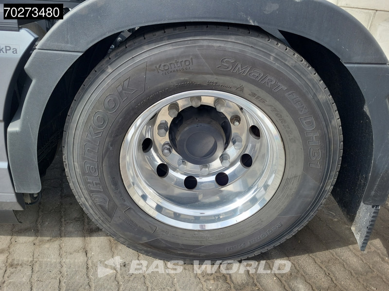 Tractor unit Volvo FH16 750 4X2 NL-Truck APK 08-2026! XL 2x Tanks Standklima ACC Alcoa's LED: picture 11