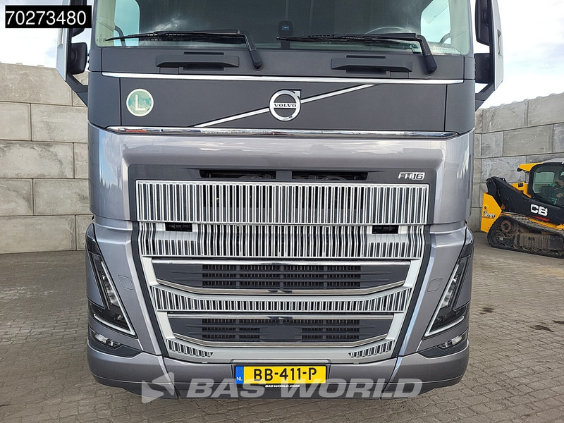 Tractor unit Volvo FH16 750 4X2 NL-Truck APK 08-2026! XL 2x Tanks Standklima ACC Alcoa's LED: picture 17