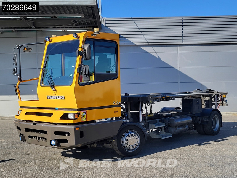 Terberg BC182 4X2 Low hours! Big-Axle Full-Air Drumbrakes Euro 3 - Truck: picture 3 Terberg BC182 4X2 Low hours! Big-Axle Full-Air Drumbrakes Euro 3 - Truck: picture 3