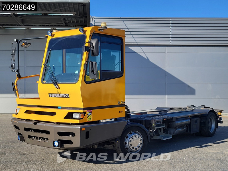 Terberg BC182 4X2 Low hours! Big-Axle Full-Air Drumbrakes Euro 3 - Truck: picture 5 Terberg BC182 4X2 Low hours! Big-Axle Full-Air Drumbrakes Euro 3 - Truck: picture 5