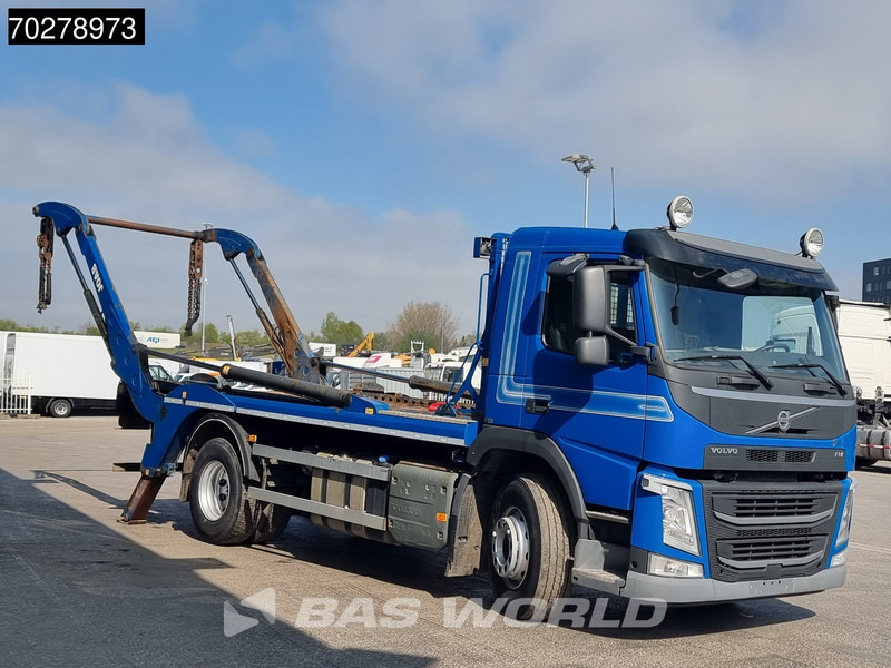 Volvo FM 330 4X2 Automatic 12 Tonnes Joab skiploader Navi Xenon Euro 6 - Skip loader truck: picture 3 Volvo FM 330 4X2 Automatic 12 Tonnes Joab skiploader Navi Xenon Euro 6 - Skip loader truck: picture 3