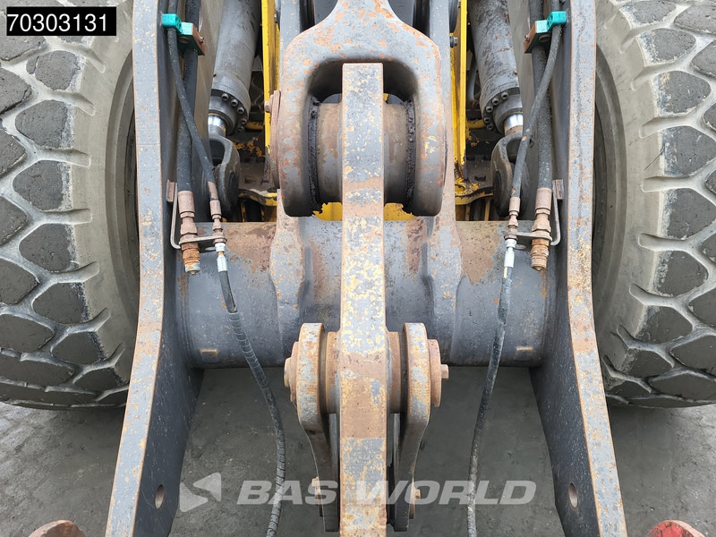 Wheel loader Volvo L120 E Quick Coupler: picture 11