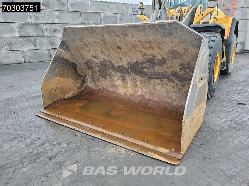 Wheel loader Volvo L180 H CDC: picture 14