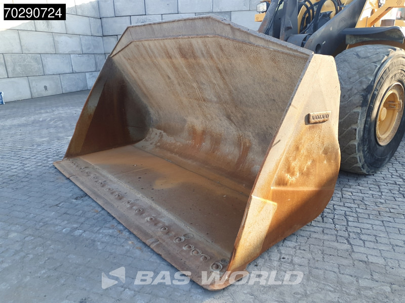Wheel loader Volvo L180 H CDC: picture 10