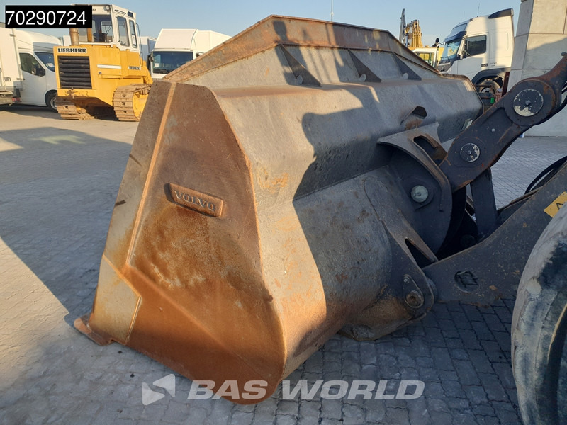 Wheel loader Volvo L180 H CDC: picture 9