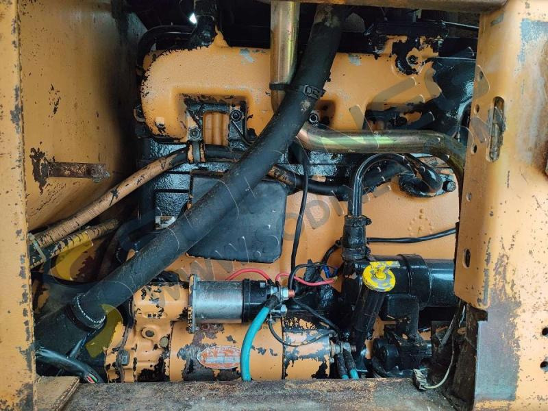 Wheel loader Case W30: picture 31
