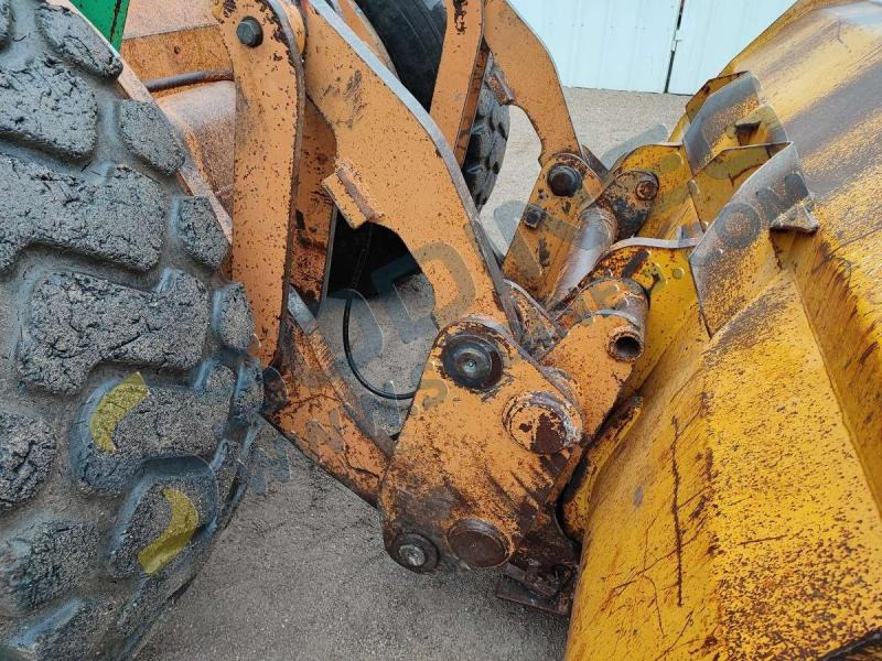 Wheel loader Case W30: picture 14