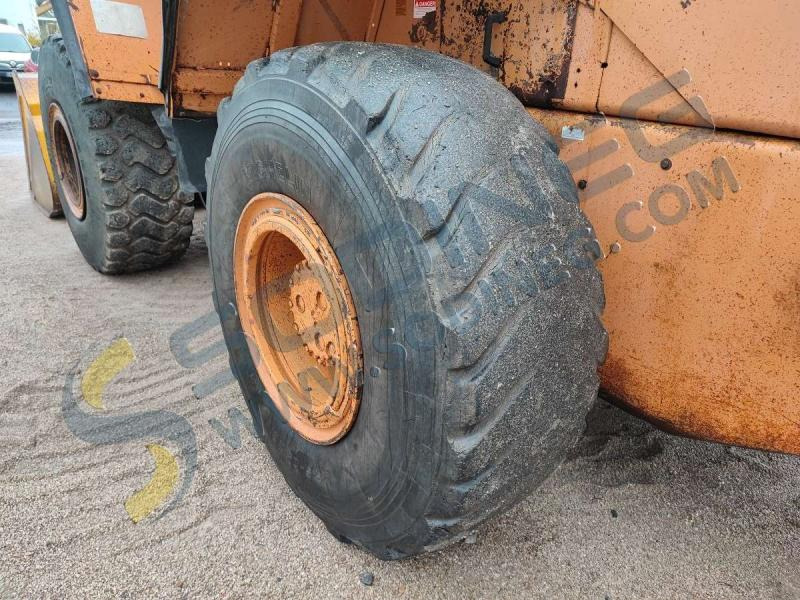 Wheel loader Case W30: picture 19