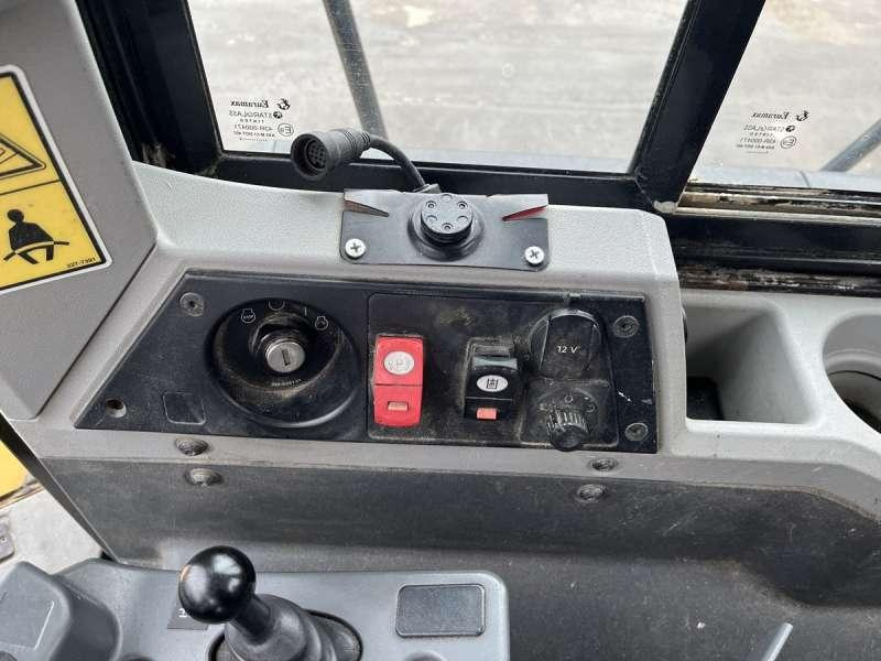 Wheel loader Caterpillar 950K: picture 32